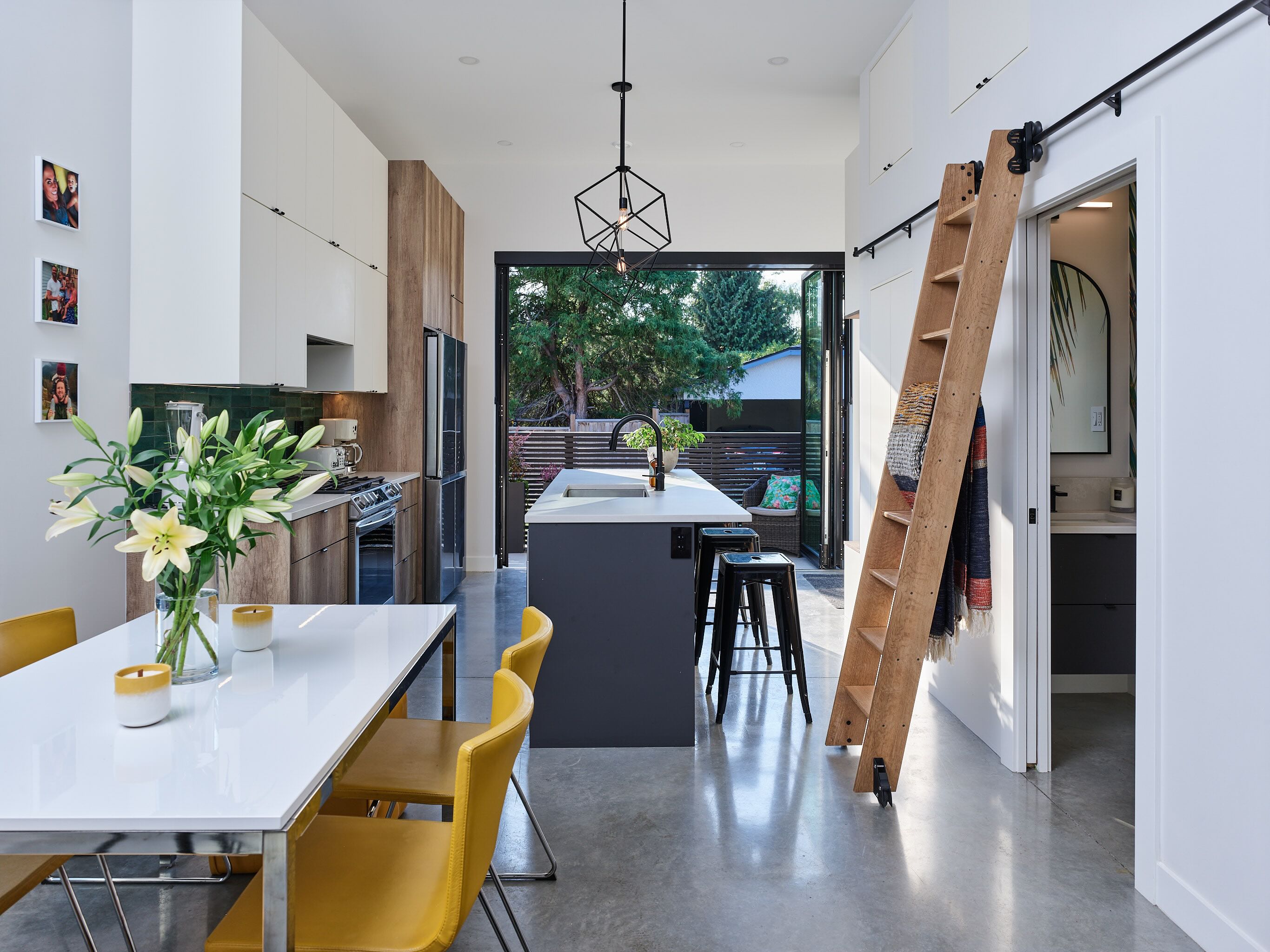 Vancouver custom modern prefab modular home — kitchen 1